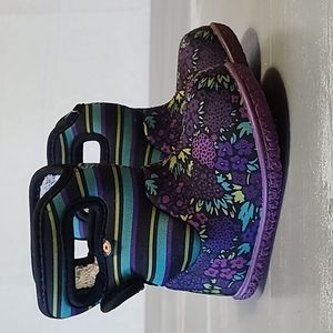 Bogs baby size 5